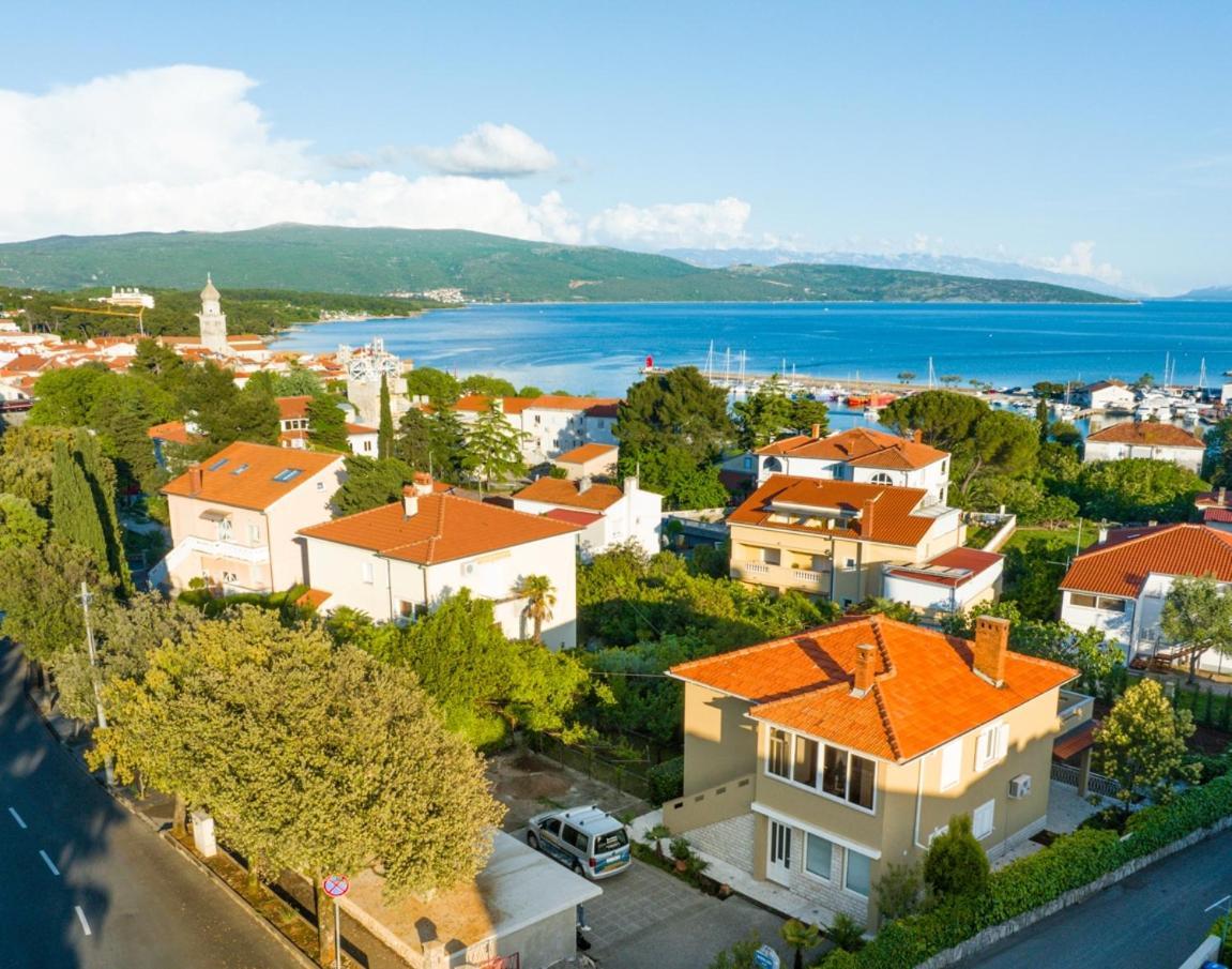 Villa Marica Tiny House In Krk City Centre Krk Town Eksteriør billede