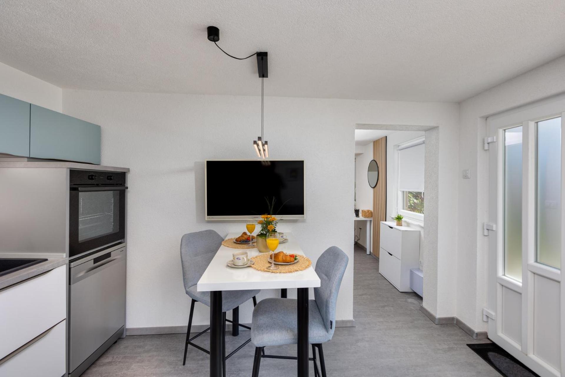 Villa Marica Tiny House In Krk City Centre Krk Town Eksteriør billede